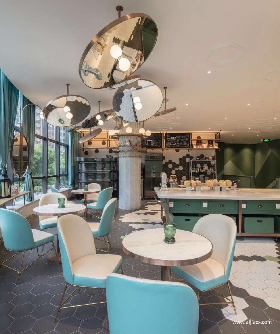 蛋糕烘焙店裝修設(shè)計(jì)效果圖