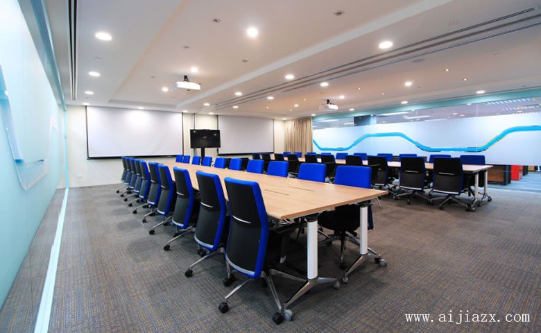 簡約舒適的辦公室會(huì)議室裝修效果圖